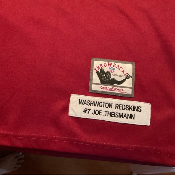 Washington Redskins jersey - Picture 2 of 4